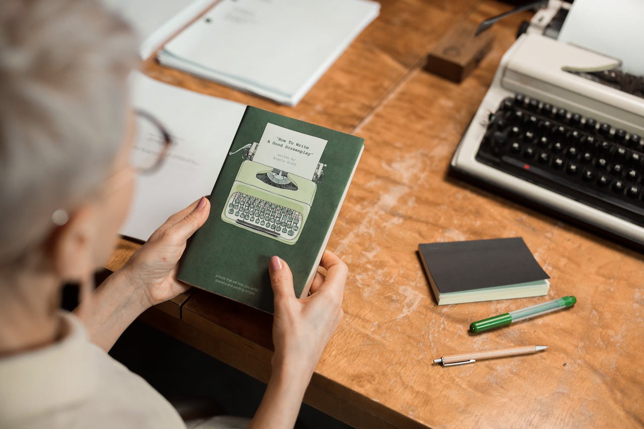 Christian Self-Publishing vs. Traditional Publishing: Which Path Is Right for You?